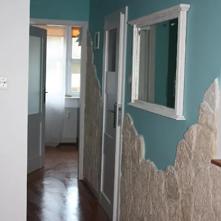 Sosnowy Apartment *